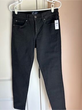 GAP Women's Black Skinny Jeans